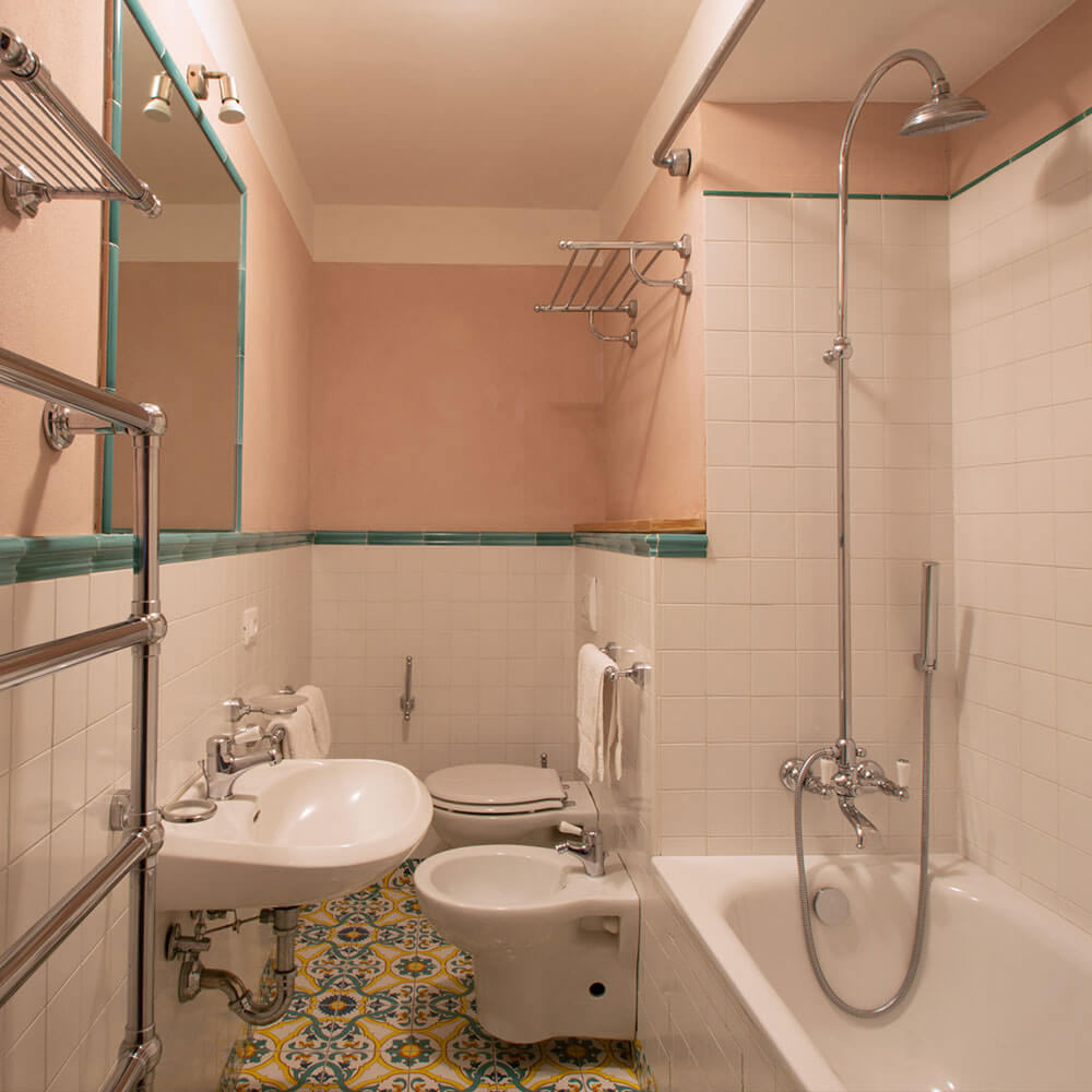 hotel-palazzo-guadagni-category-classic-double-room-square-2