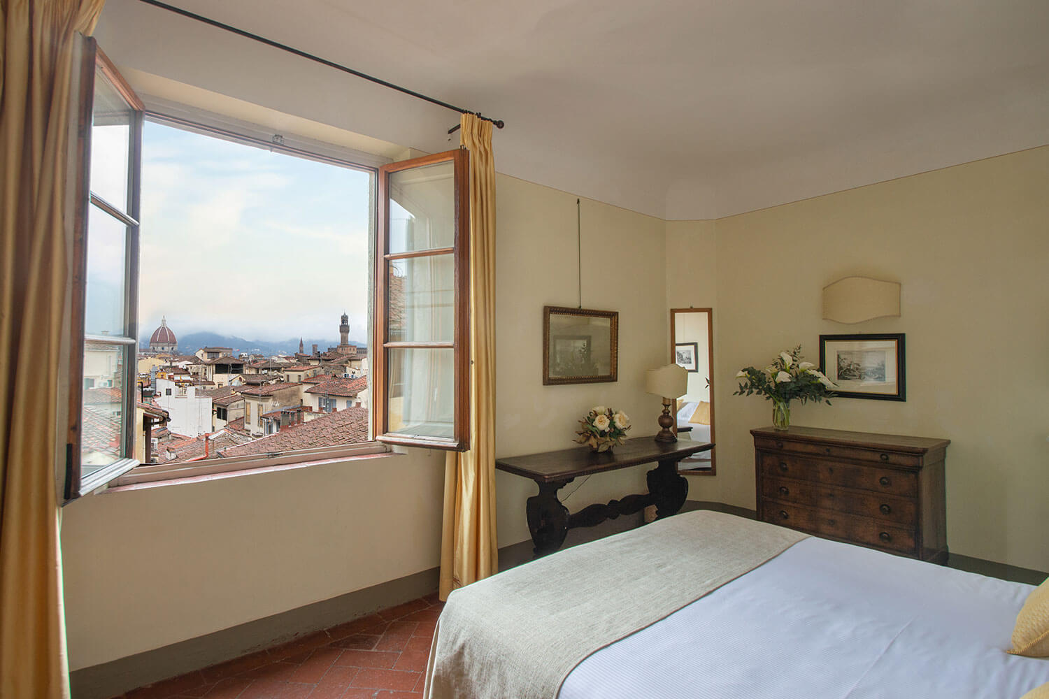 hotel-palazzo-guadagni-category-superior-room-5